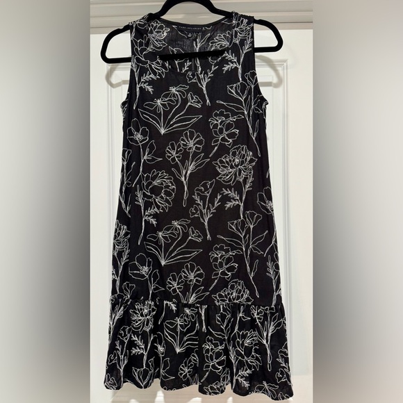 Jane and Delancey Dresses & Skirts - NEW Jane + Delancey Black and White‎ Floral Embroidered Sleeveless Dress Size XS